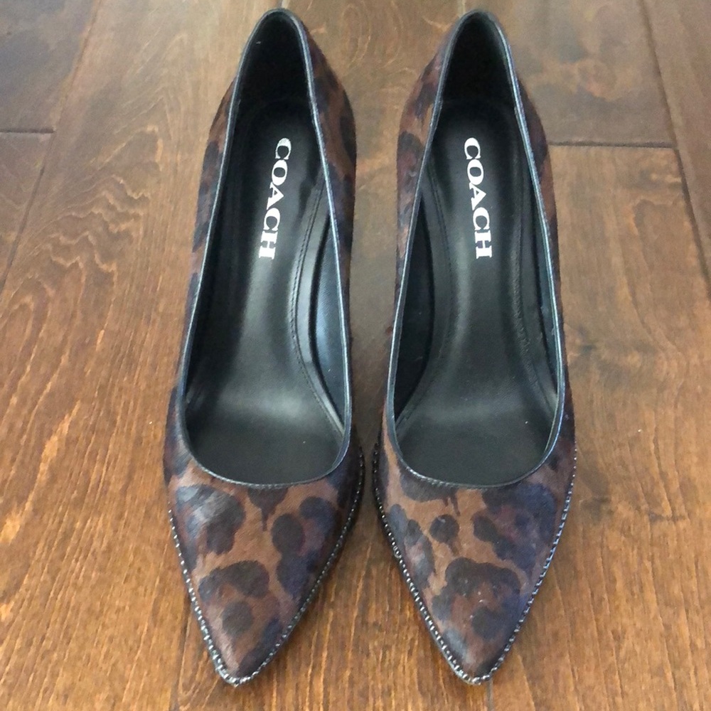 Coach heels. - Picture 2 of 7
